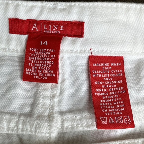 Anne Klein Jeans Womens 14 White 5 Pocket Jeans Embroidery detail at Hem - Picture 10 of 14
